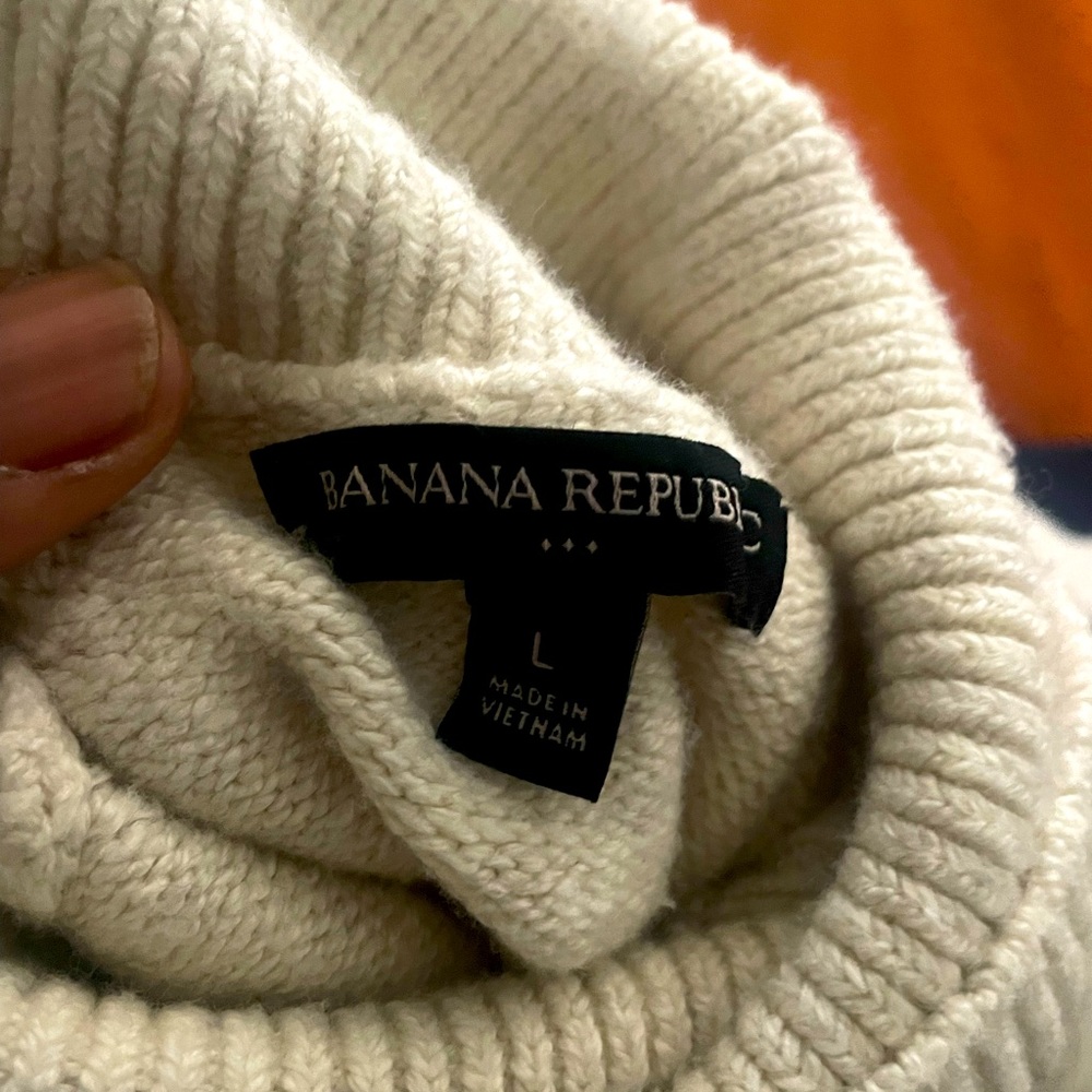 Large Banana Republic turtleneck sweater